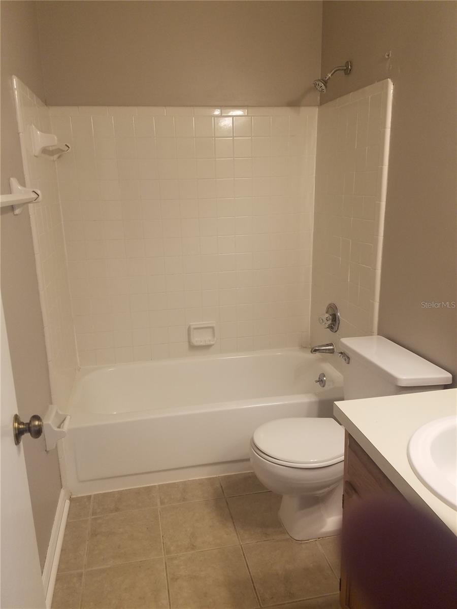 7200 SW 8TH AVE #R-111, GAINESVILLE, FL, 32607