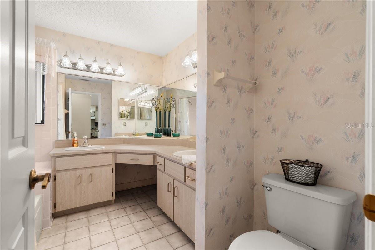 337 WELLINGTON DR, PALM COAST, FL, 32164