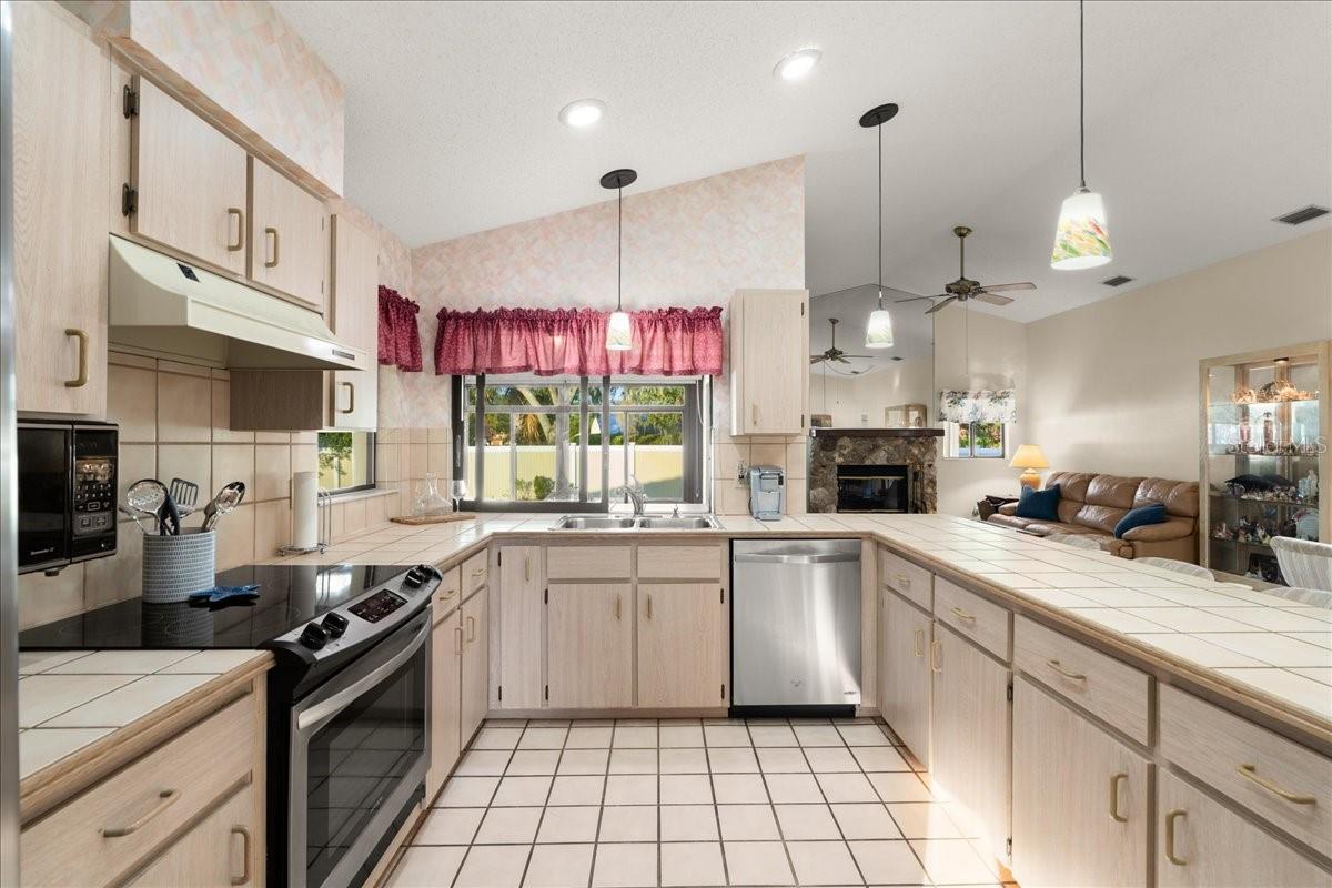 337 WELLINGTON DR, PALM COAST, FL, 32164