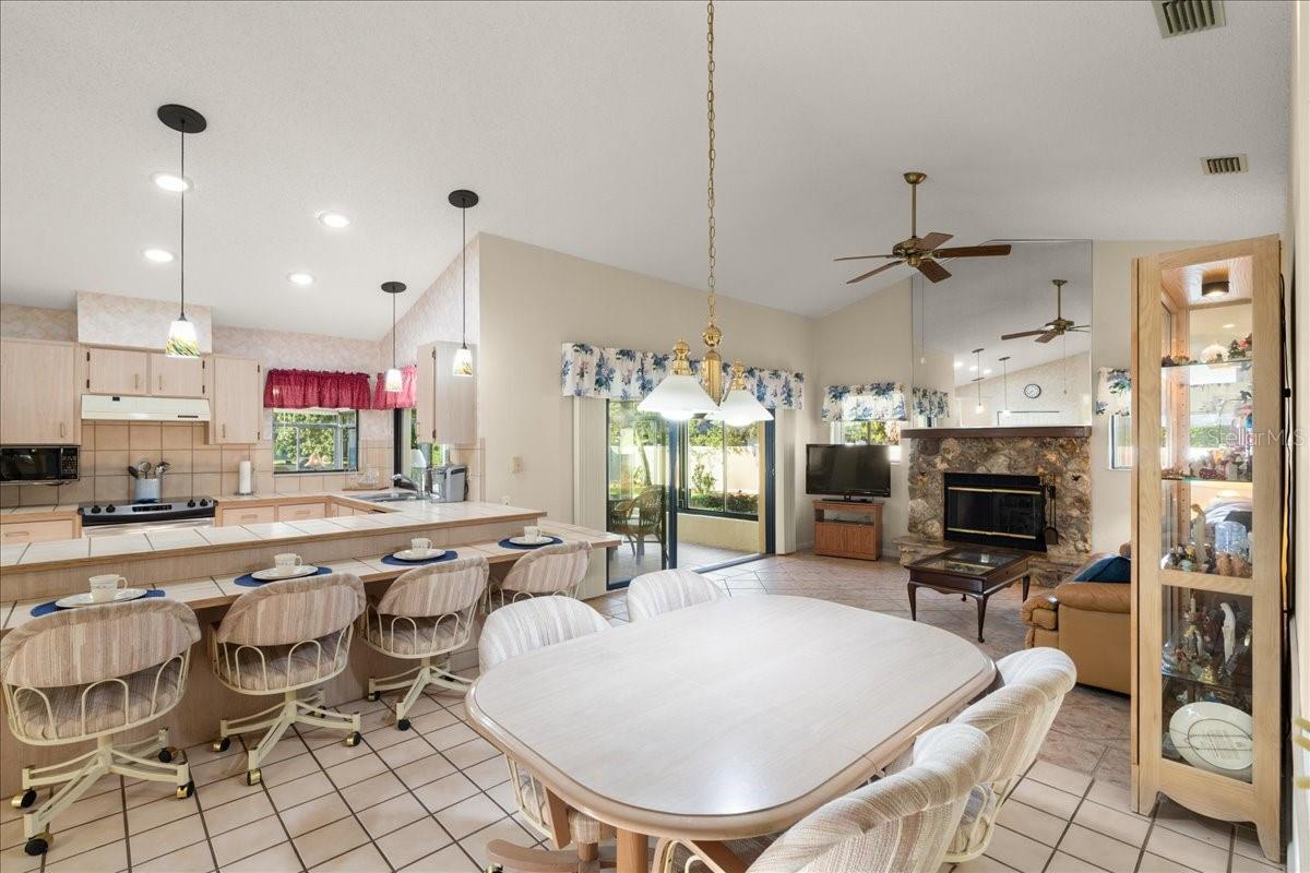 337 WELLINGTON DR, PALM COAST, FL, 32164