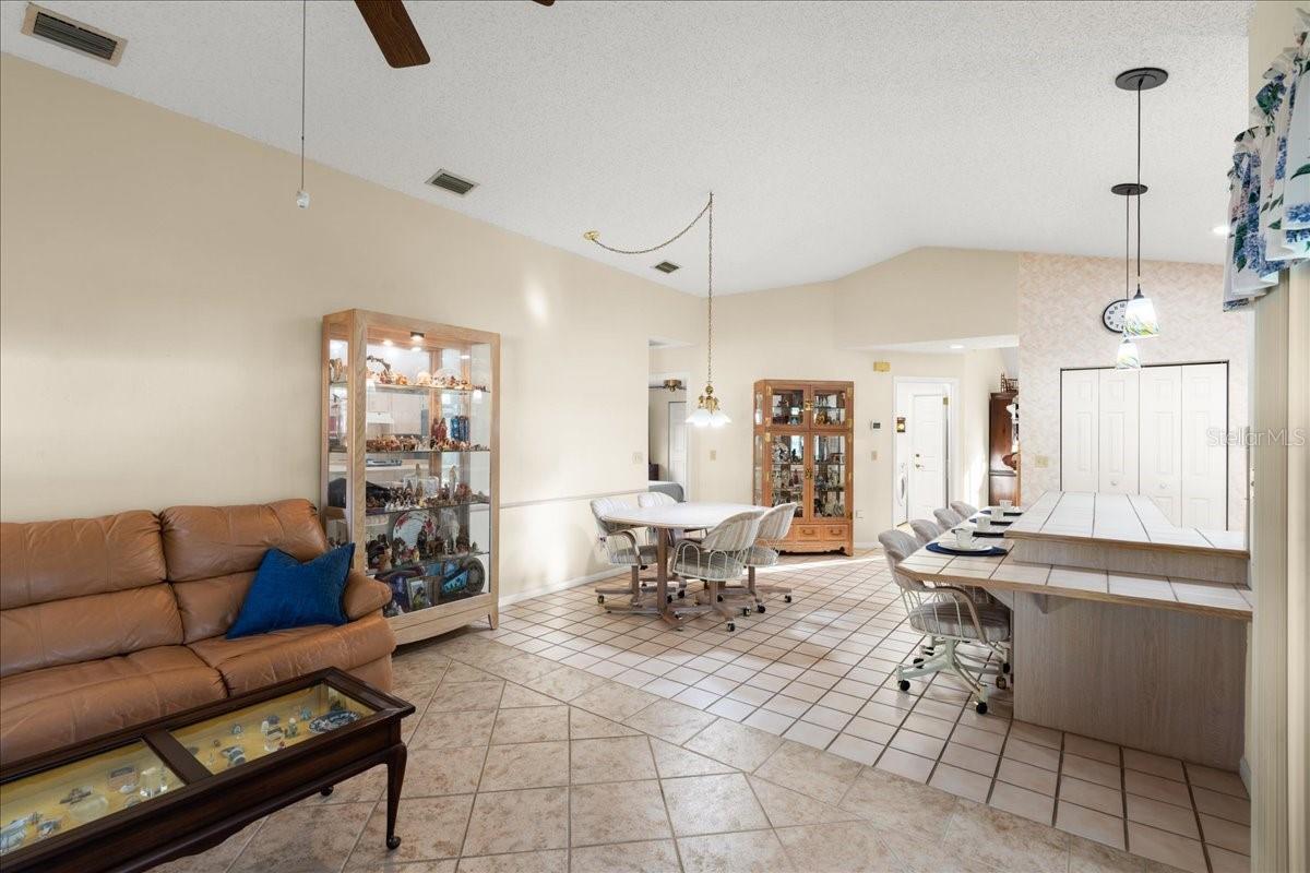337 WELLINGTON DR, PALM COAST, FL, 32164