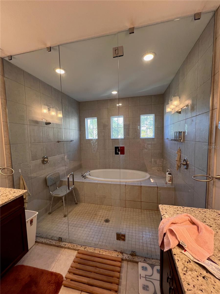 556 LAKE WILDMERE CV, LONGWOOD, FL, 32750