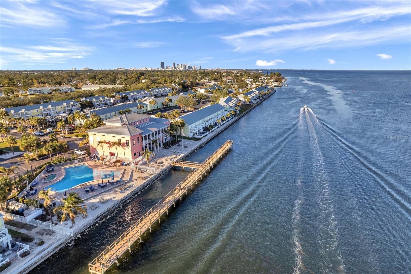 5218 BEACH DR SE #D, ST PETERSBURG, FL, 33705