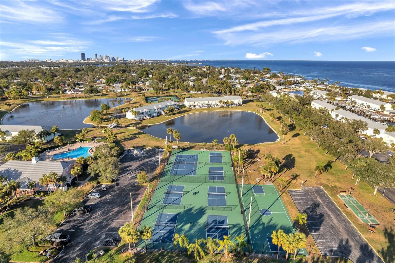 5218 BEACH DR SE #D, ST PETERSBURG, FL, 33705