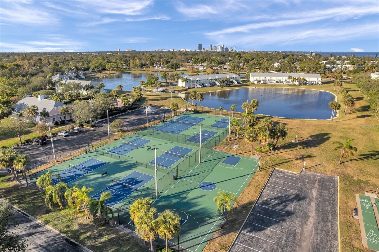 5218 BEACH DR SE #D, ST PETERSBURG, FL, 33705