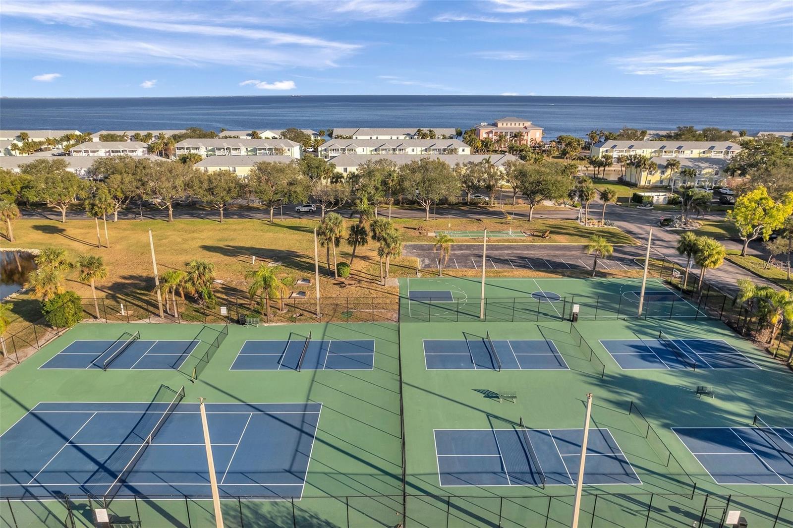 5218 BEACH DR SE #D, ST PETERSBURG, FL, 33705