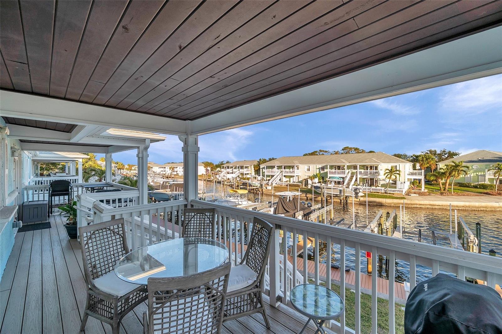 5218 BEACH DR SE #D, ST PETERSBURG, FL, 33705