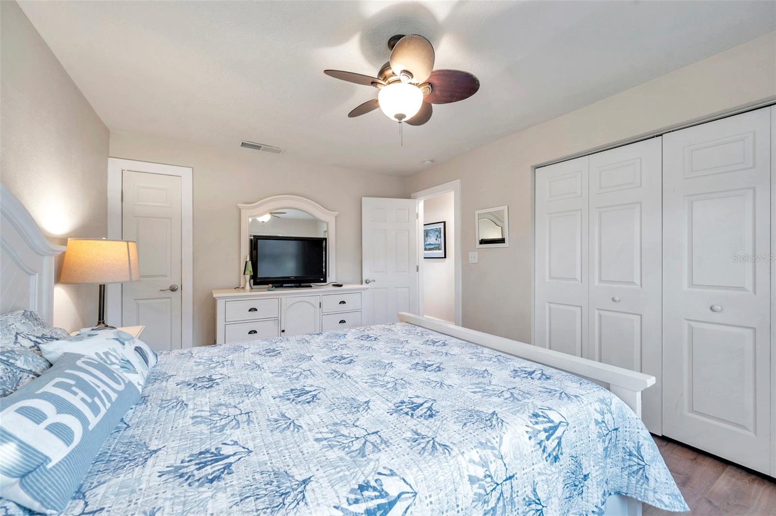 5218 BEACH DR SE #D, ST PETERSBURG, FL, 33705