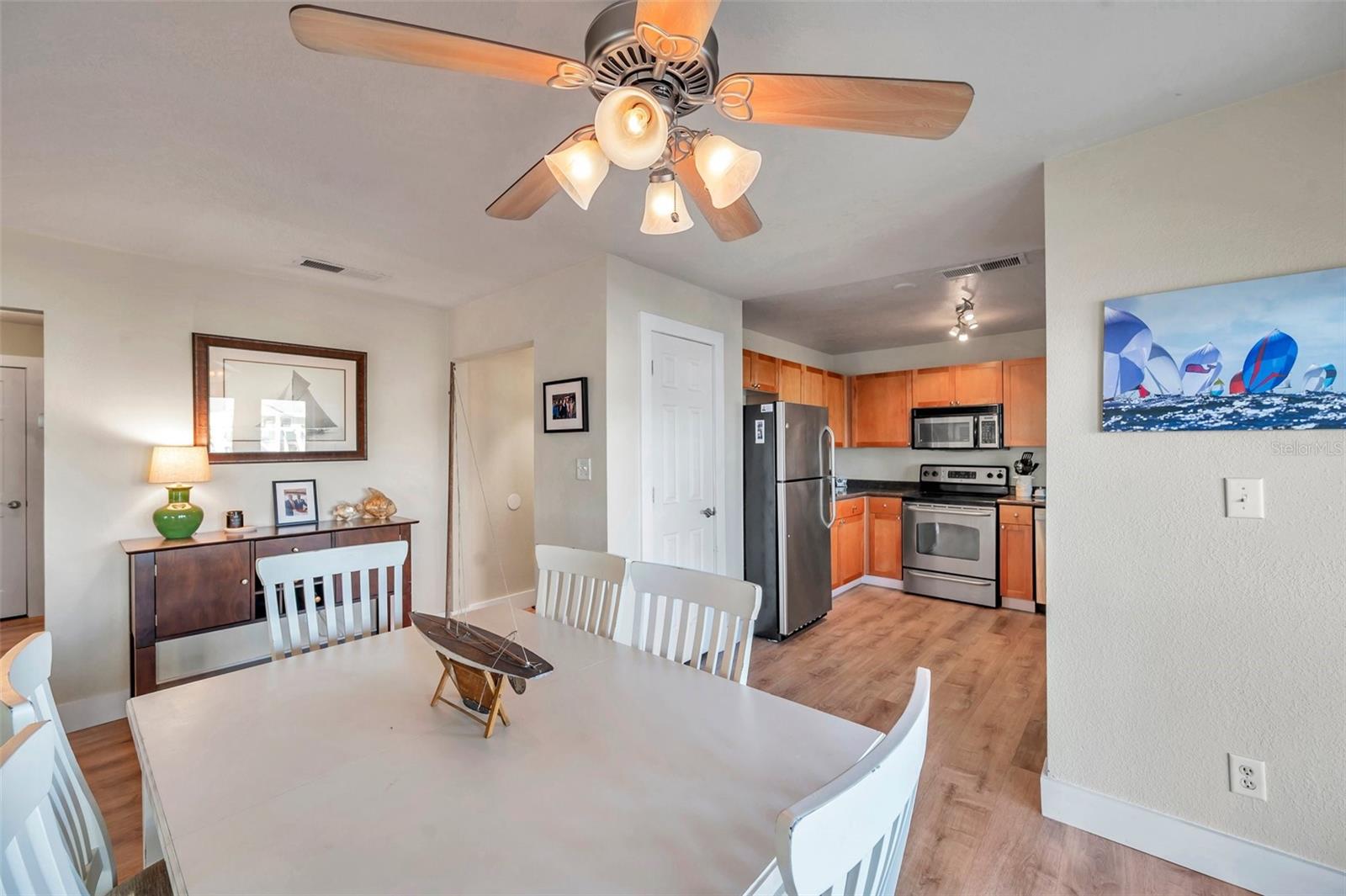 5218 BEACH DR SE #D, ST PETERSBURG, FL, 33705