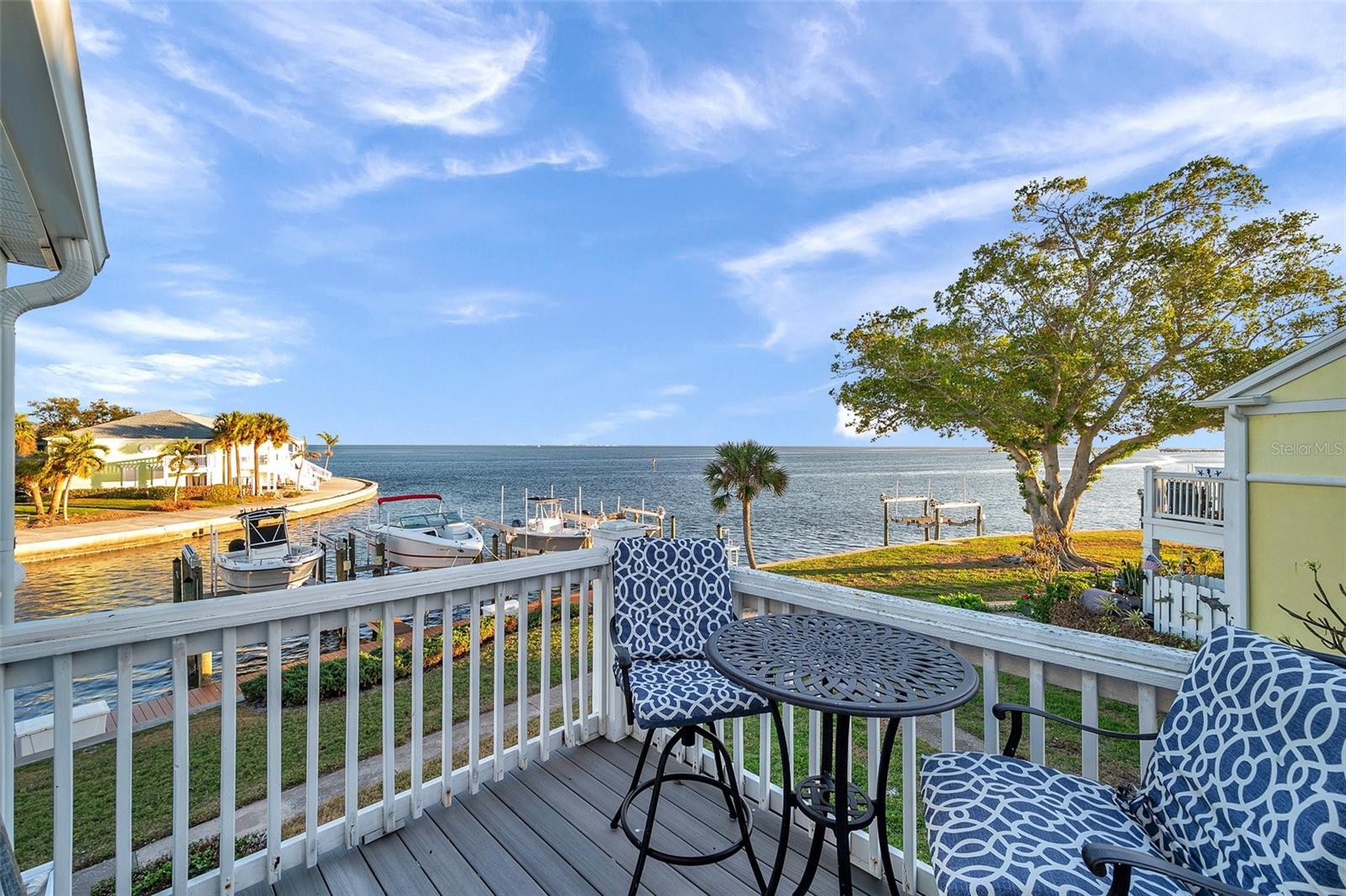 5218 BEACH DR SE #D, ST PETERSBURG, FL, 33705