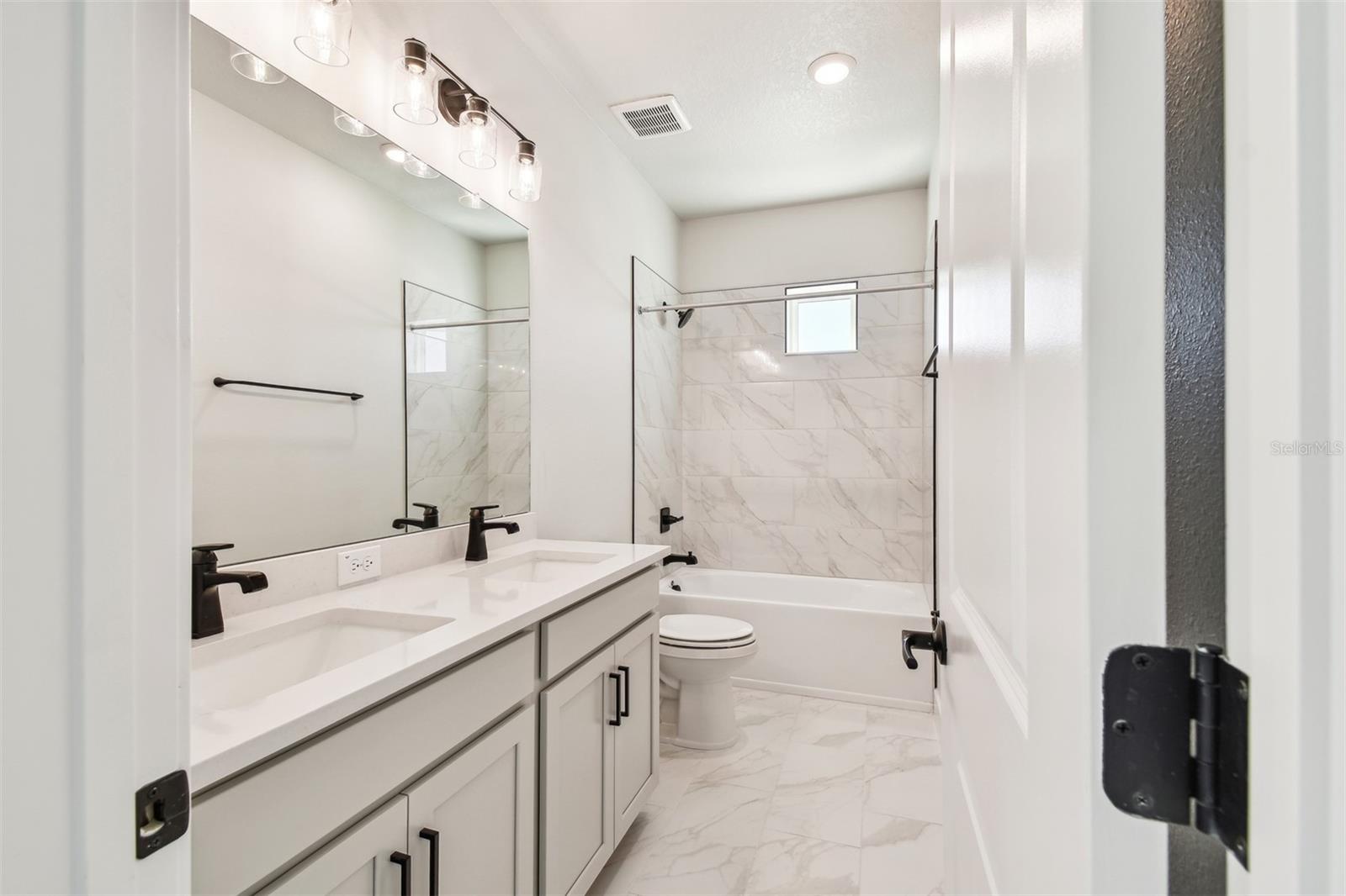 31016 PENDLETON LANDING CIR, WESLEY CHAPEL, FL, 33545