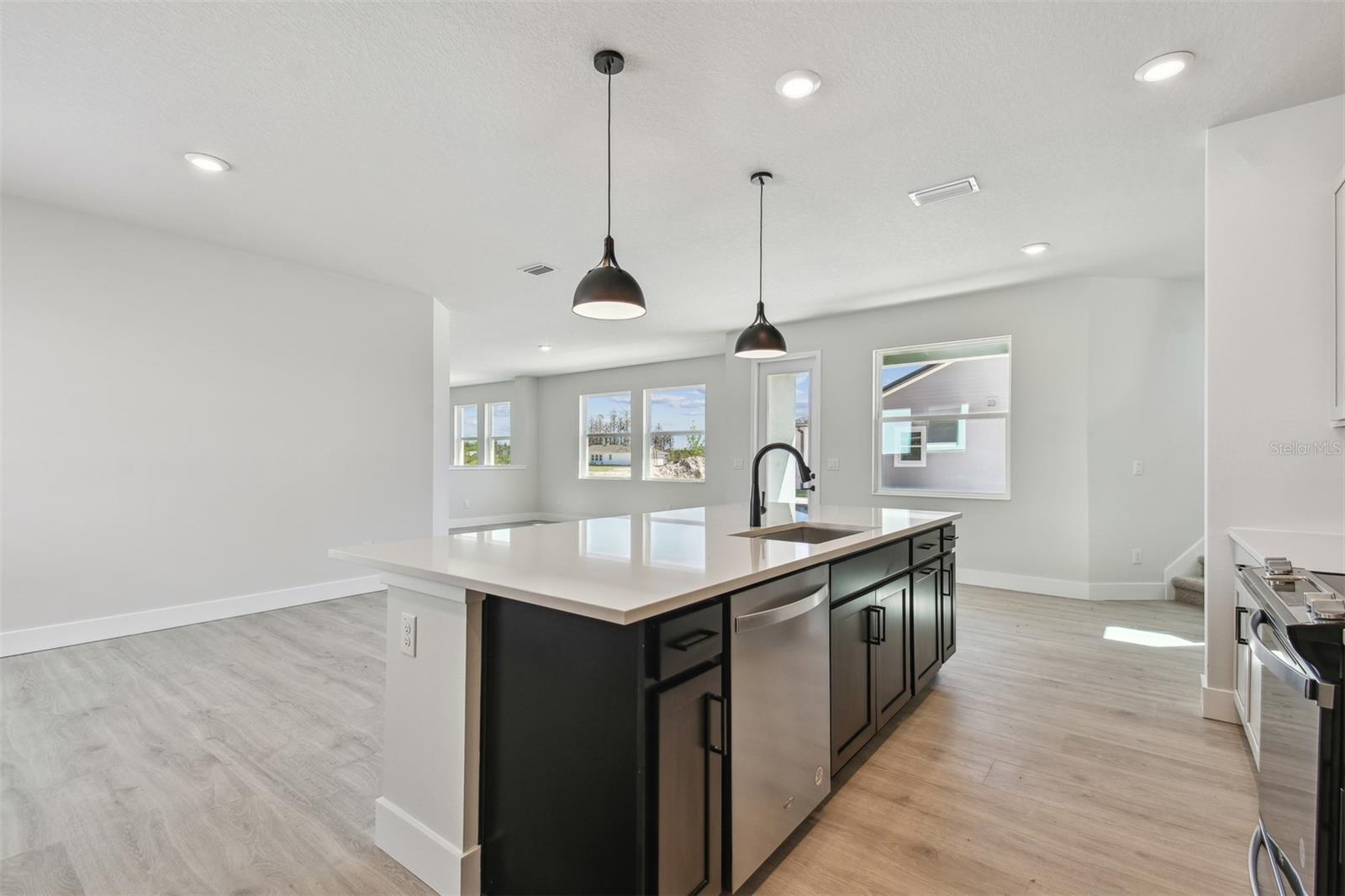 31016 PENDLETON LANDING CIR, WESLEY CHAPEL, FL, 33545