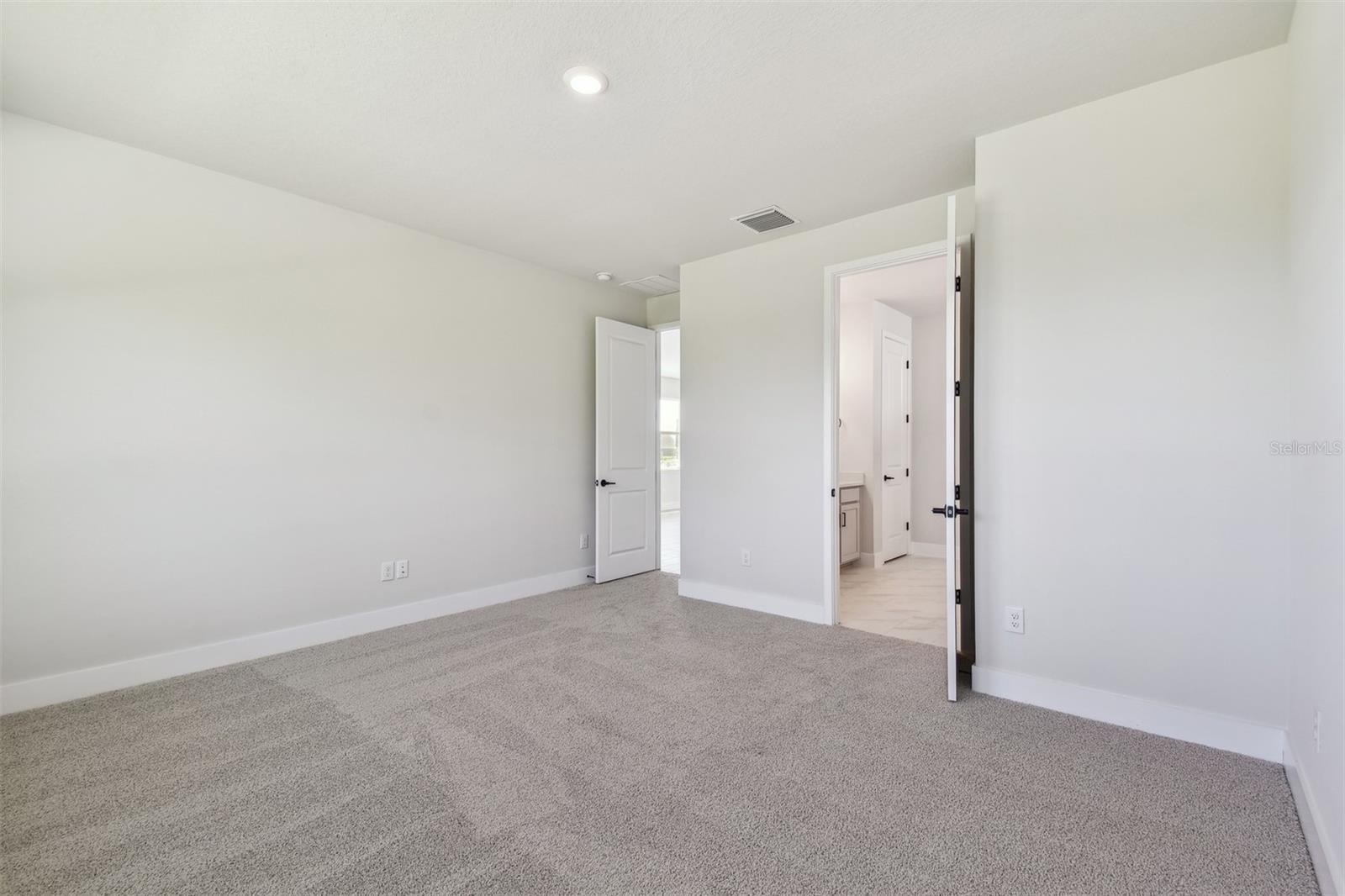 31016 PENDLETON LANDING CIR, WESLEY CHAPEL, FL, 33545