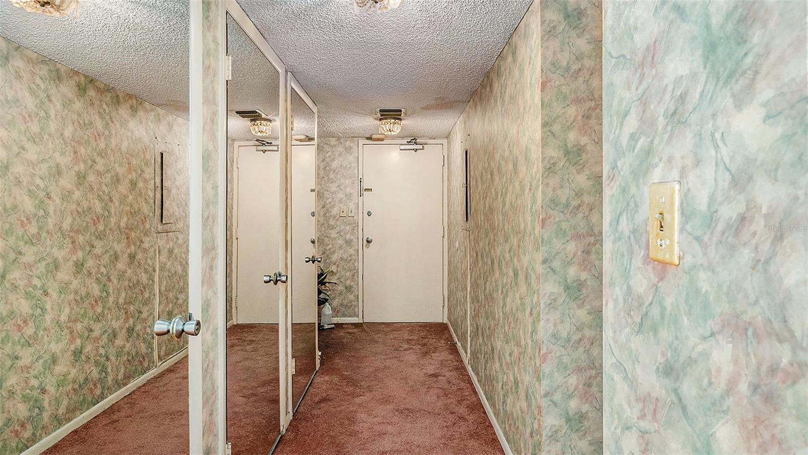 440 S GULFVIEW BLVD #905, CLEARWATER BEACH, FL, 33767