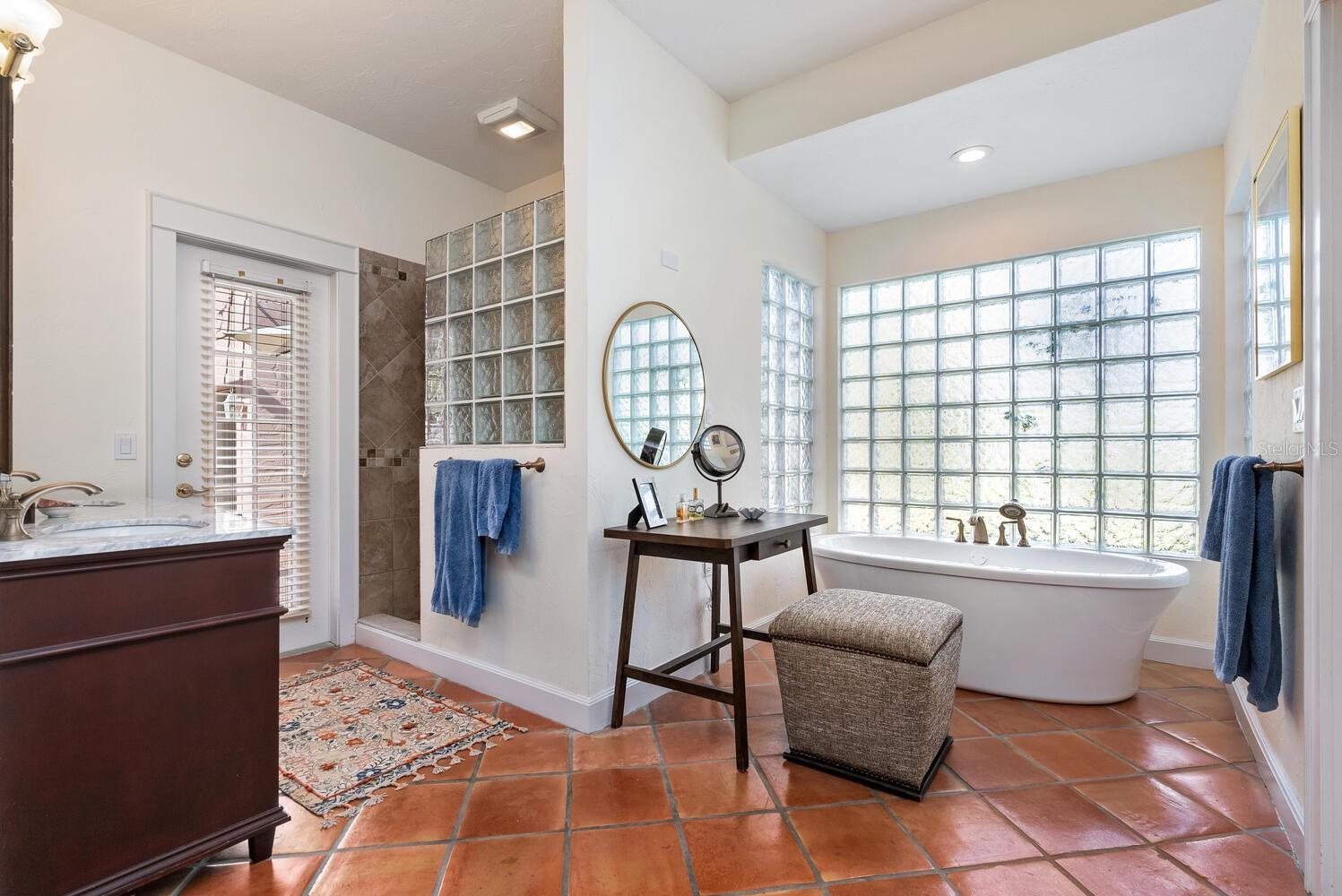 1839 IRVING ST, SARASOTA, FL, 34236