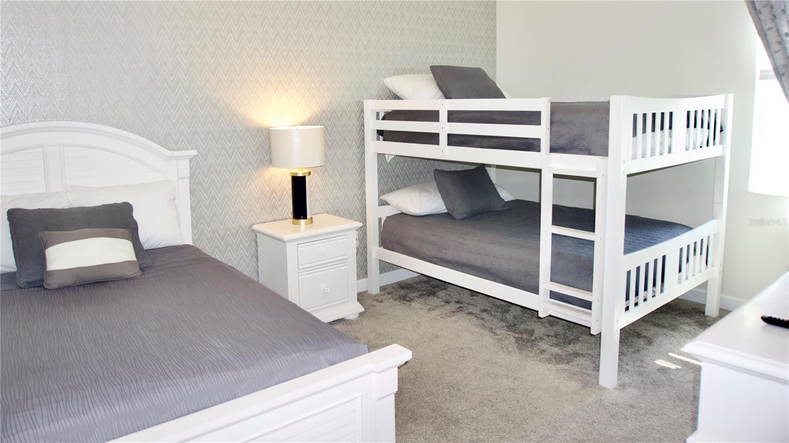 585 OCEAN COURSE AVE, DAVENPORT, FL, 33896