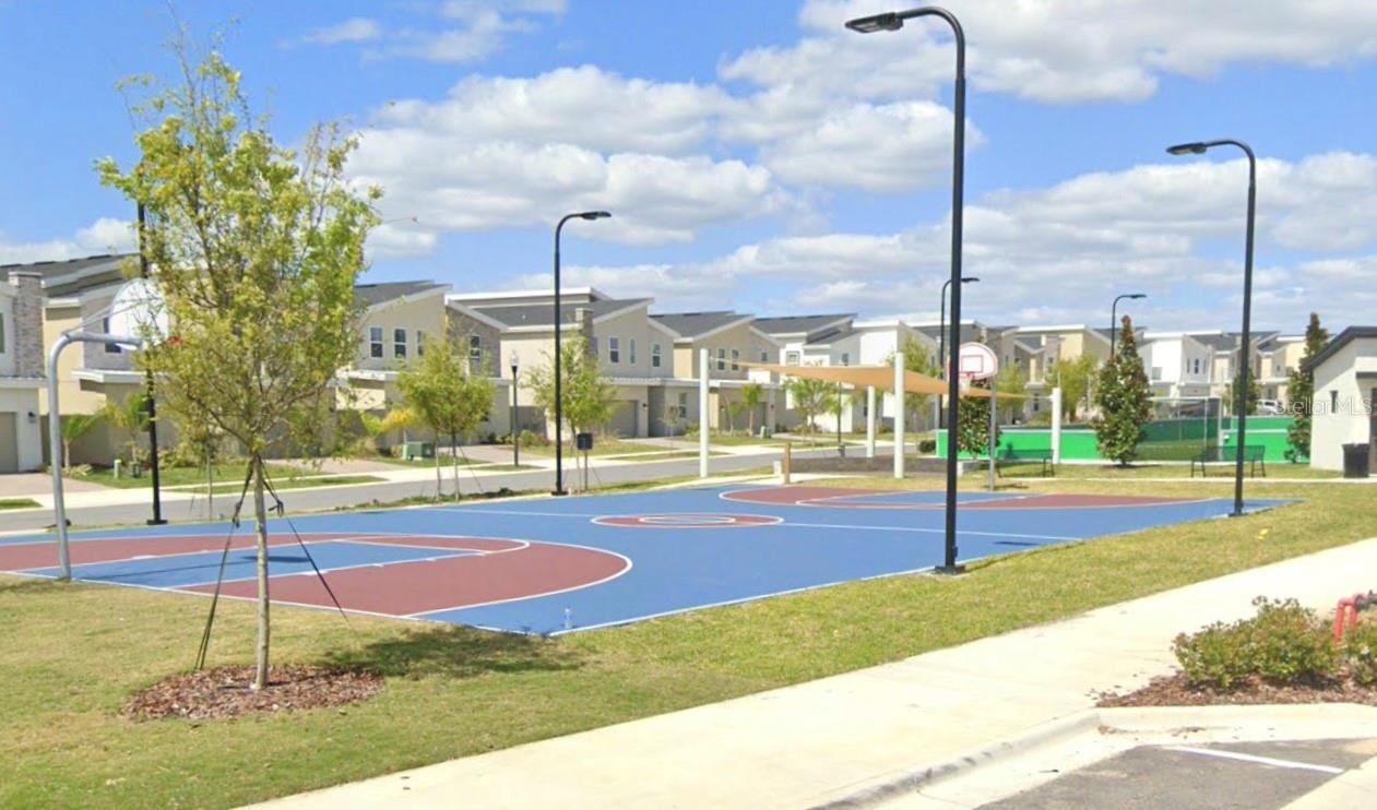 585 OCEAN COURSE AVE, DAVENPORT, FL, 33896