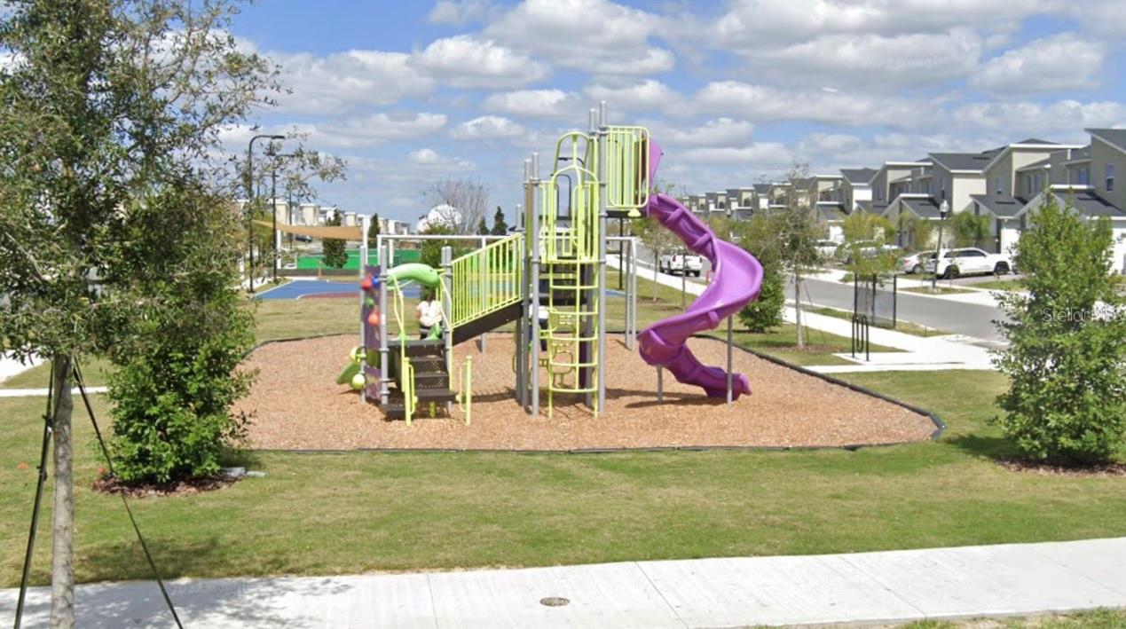 585 OCEAN COURSE AVE, DAVENPORT, FL, 33896