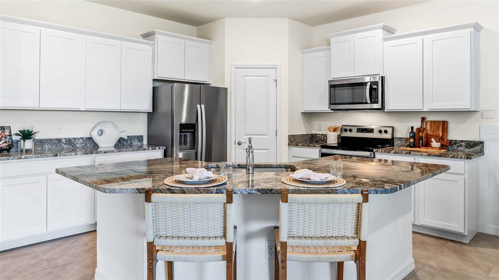 3305 AMBER WAVES DR, PLANT CITY, FL, 33565