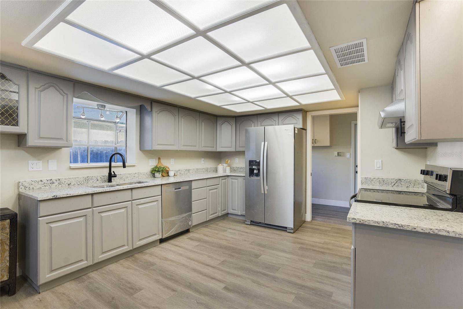 130 FROSTI WAY, EUSTIS, FL, 32726