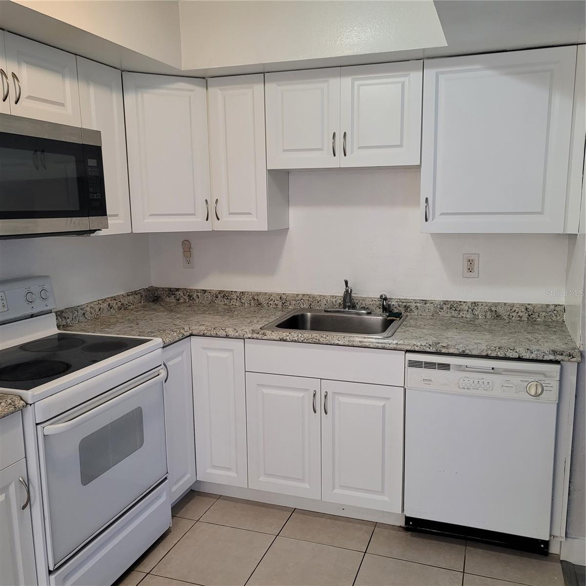 1116 CARMONA AVE, SPRING HILL, FL, 34608