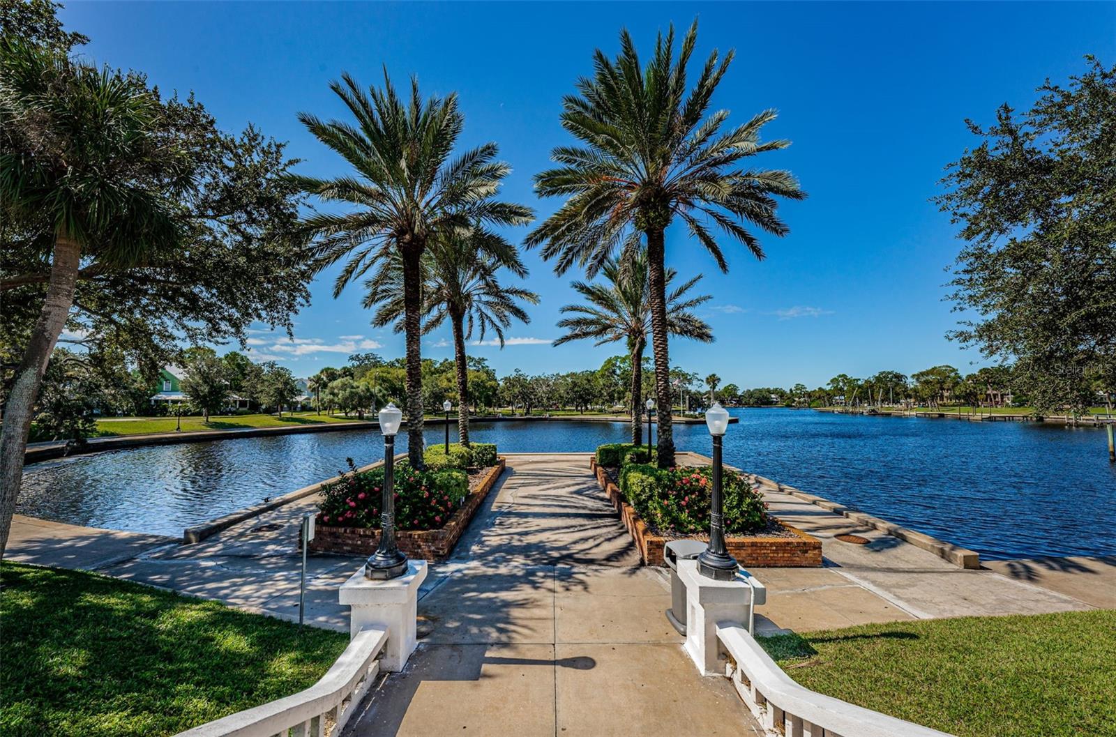 1408 RIVERSIDE DR, TARPON SPRINGS, FL, 34689