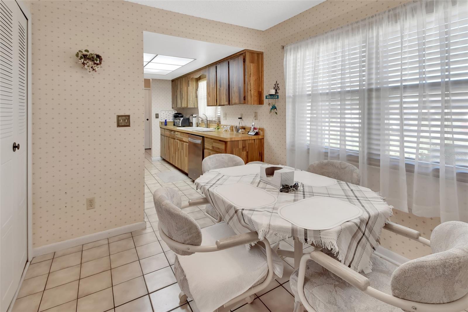 1931 VIKING AVE, DELTONA, FL, 32725