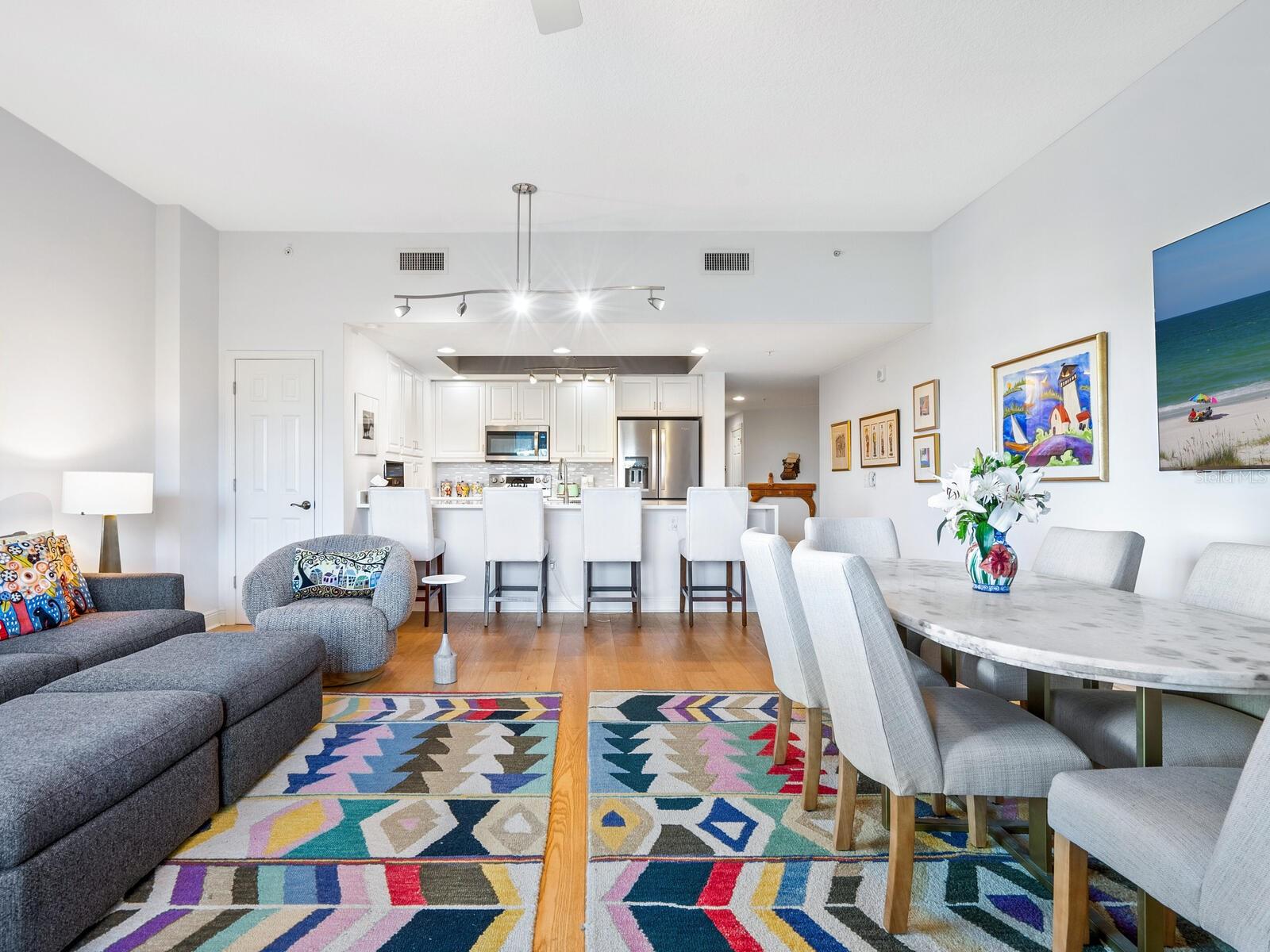 800 N TAMIAMI TRL #201, SARASOTA, FL, 34236