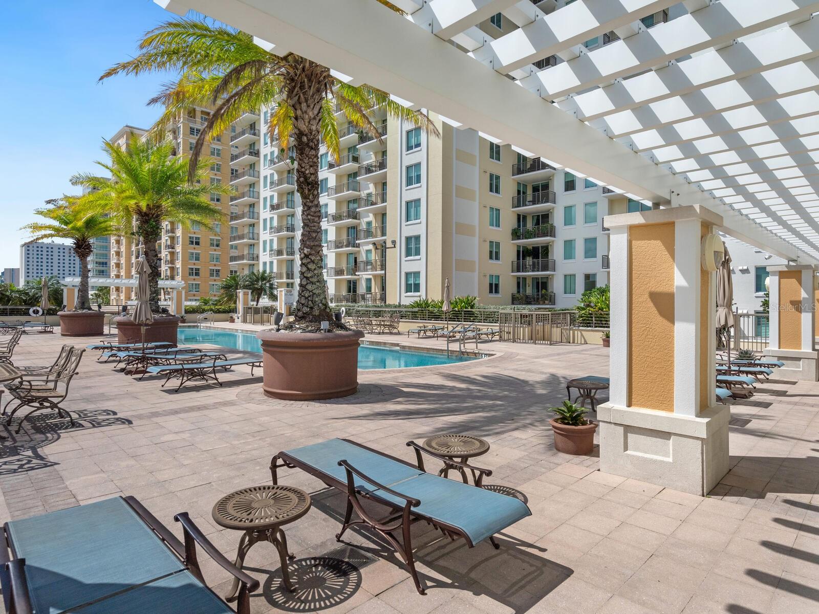 800 N TAMIAMI TRL #201, SARASOTA, FL, 34236