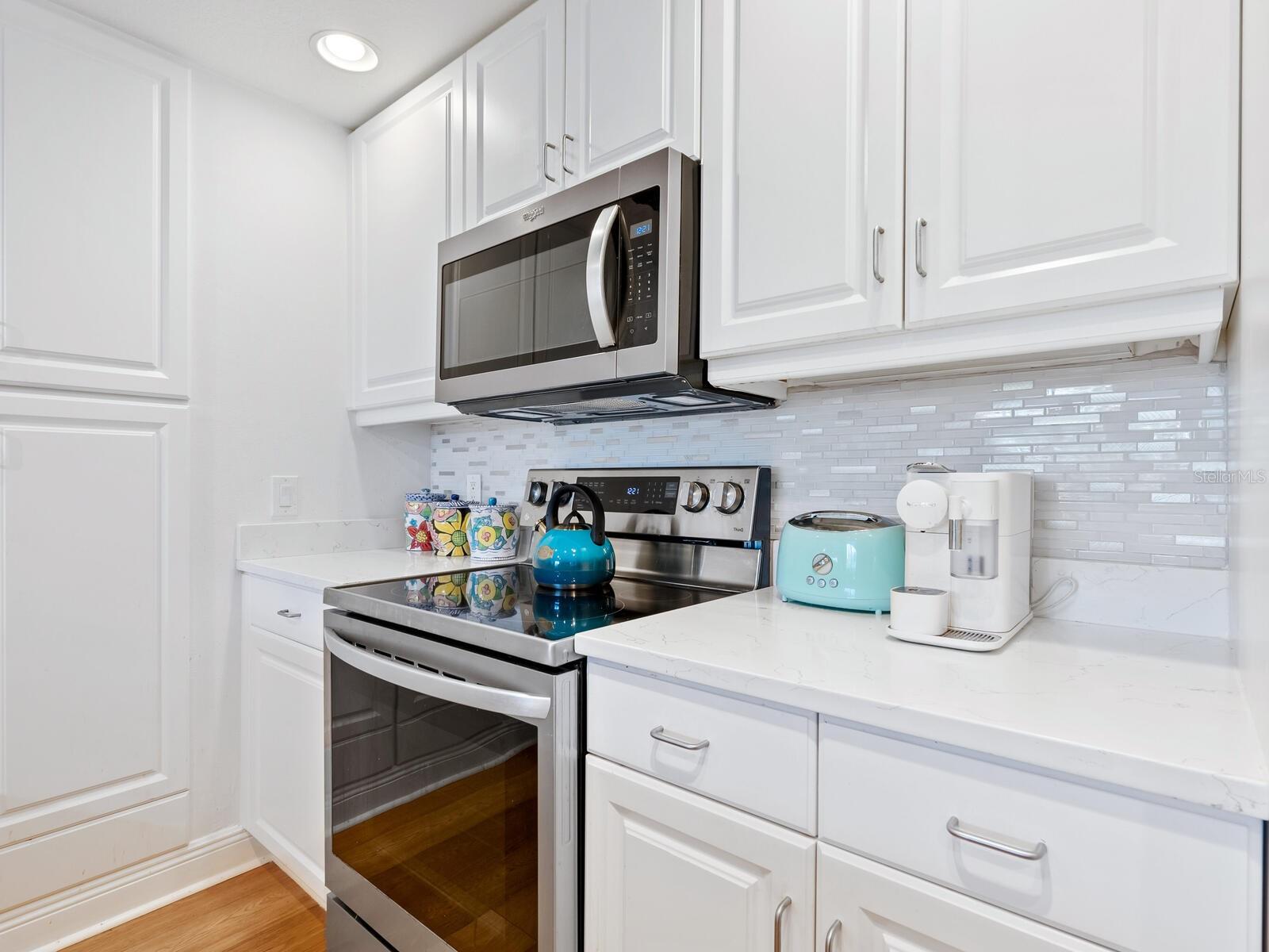 800 N TAMIAMI TRL #201, SARASOTA, FL, 34236