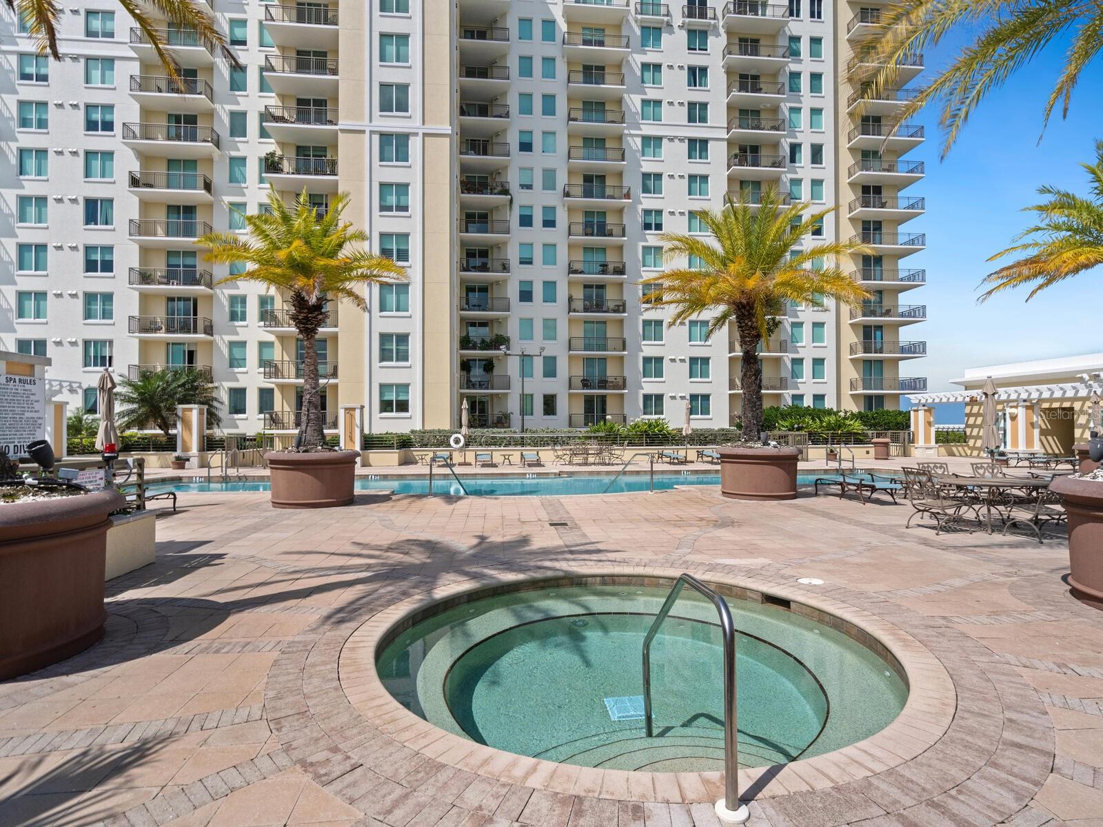 800 N TAMIAMI TRL #201, SARASOTA, FL, 34236