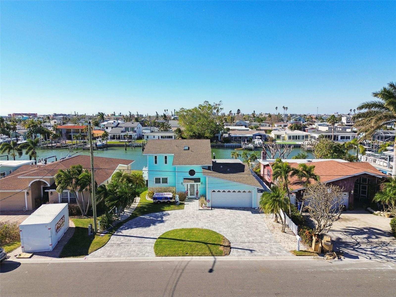 545 LILLIAN DR, MADEIRA BEACH, FL, 33708