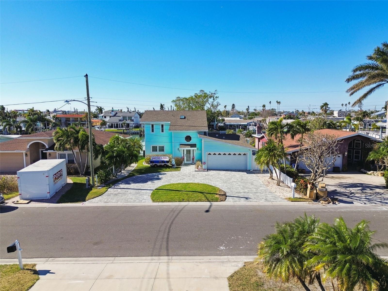 545 LILLIAN DR, MADEIRA BEACH, FL, 33708