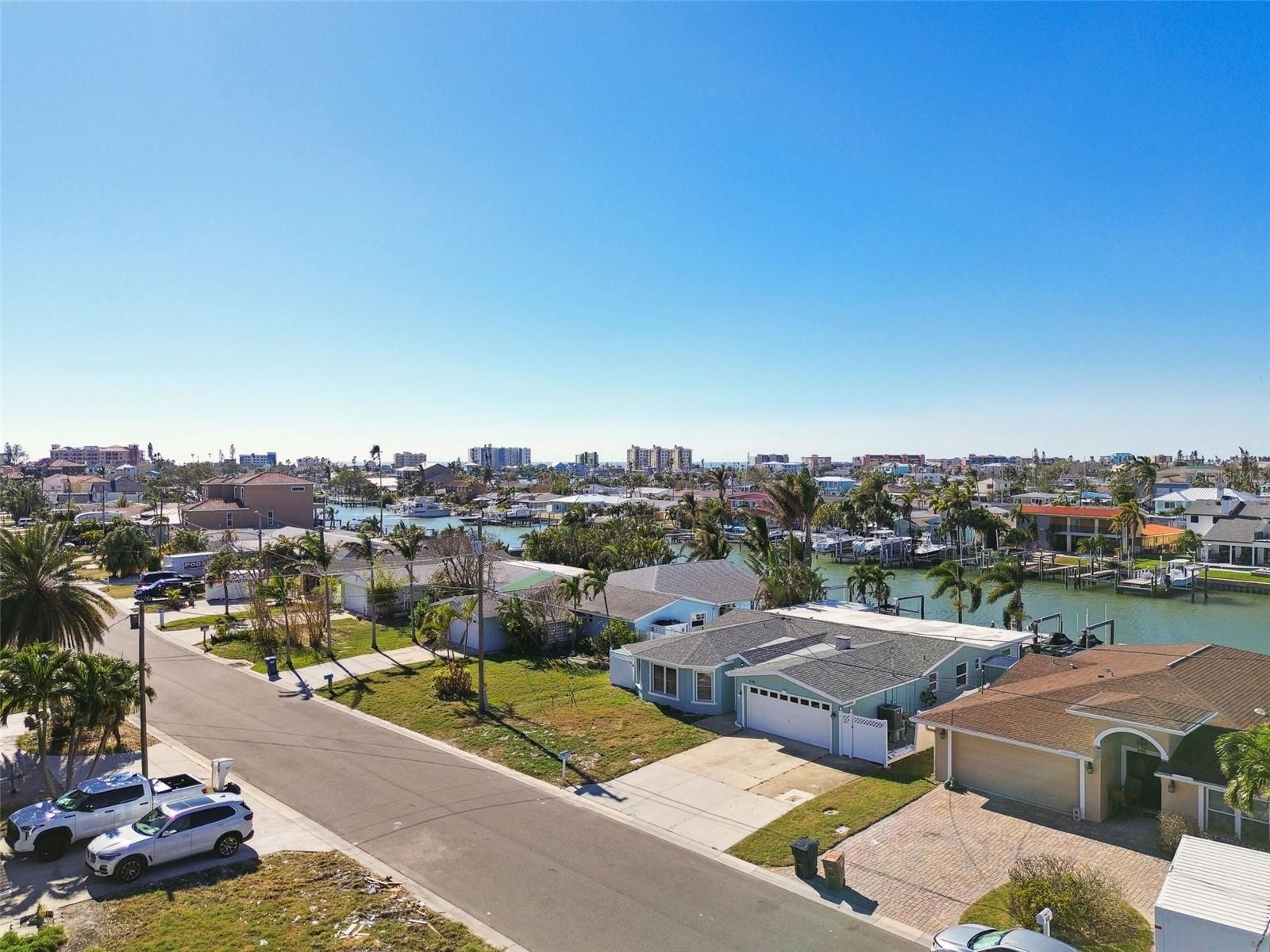 545 LILLIAN DR, MADEIRA BEACH, FL, 33708