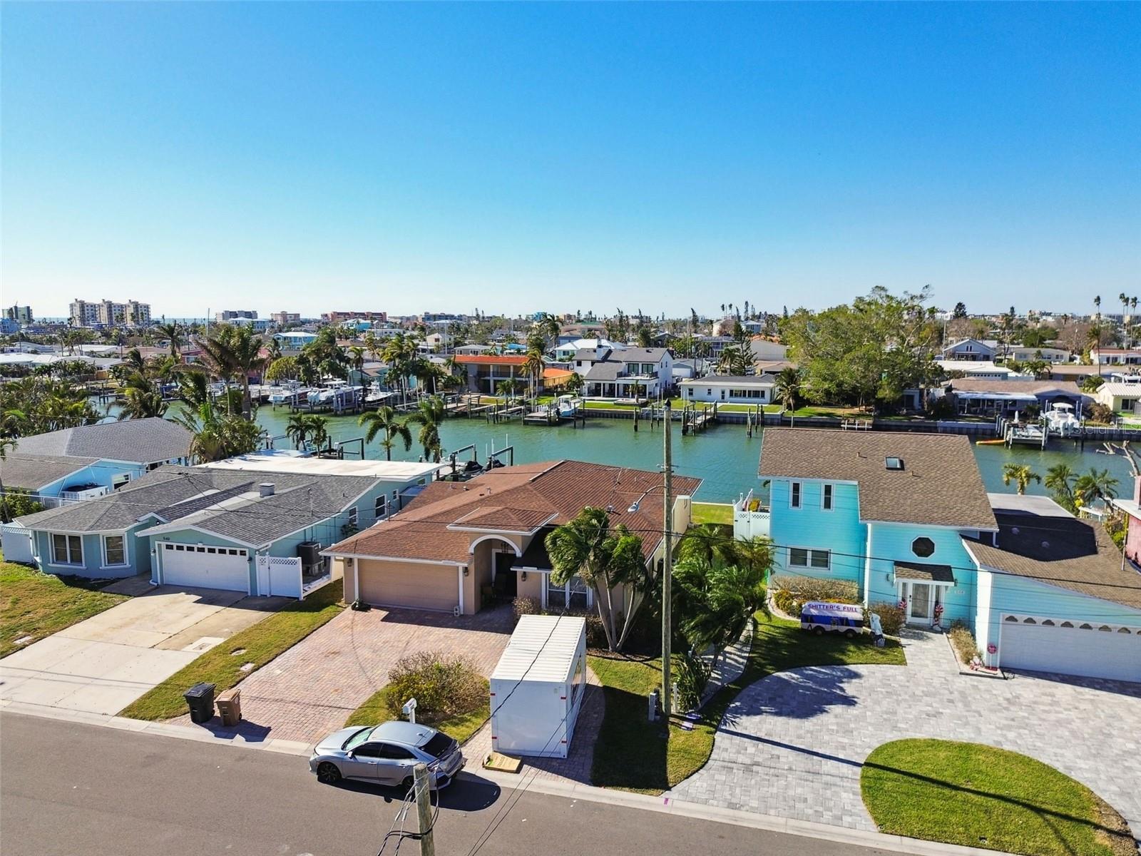 545 LILLIAN DR, MADEIRA BEACH, FL, 33708