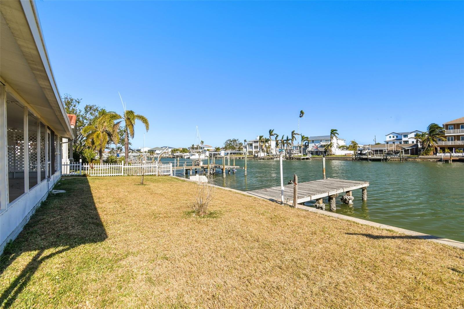 545 LILLIAN DR, MADEIRA BEACH, FL, 33708