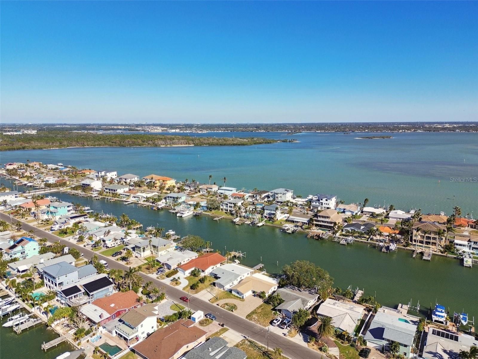 545 LILLIAN DR, MADEIRA BEACH, FL, 33708