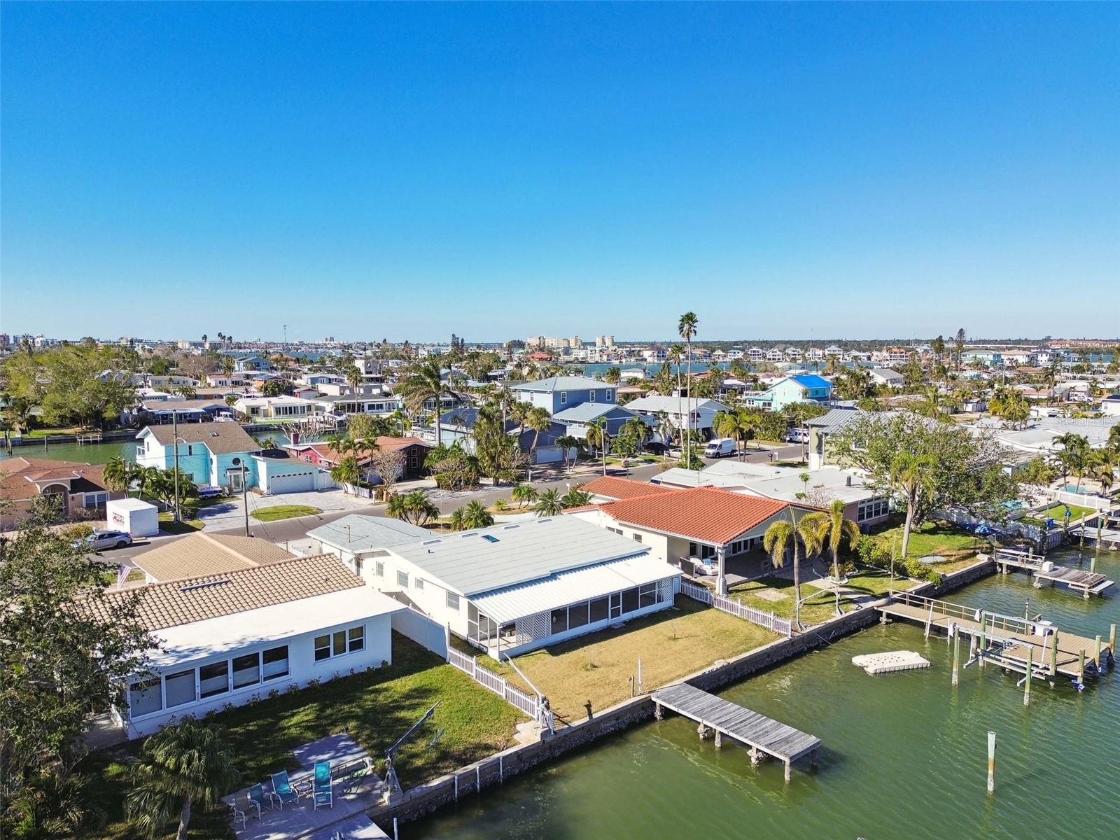 545 LILLIAN DR, MADEIRA BEACH, FL, 33708