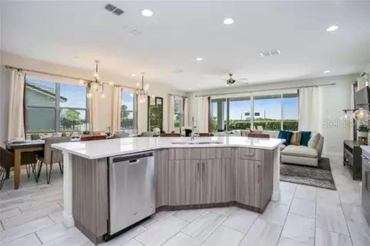 7650 FAIRFAX DR, KISSIMMEE, FL, 34747