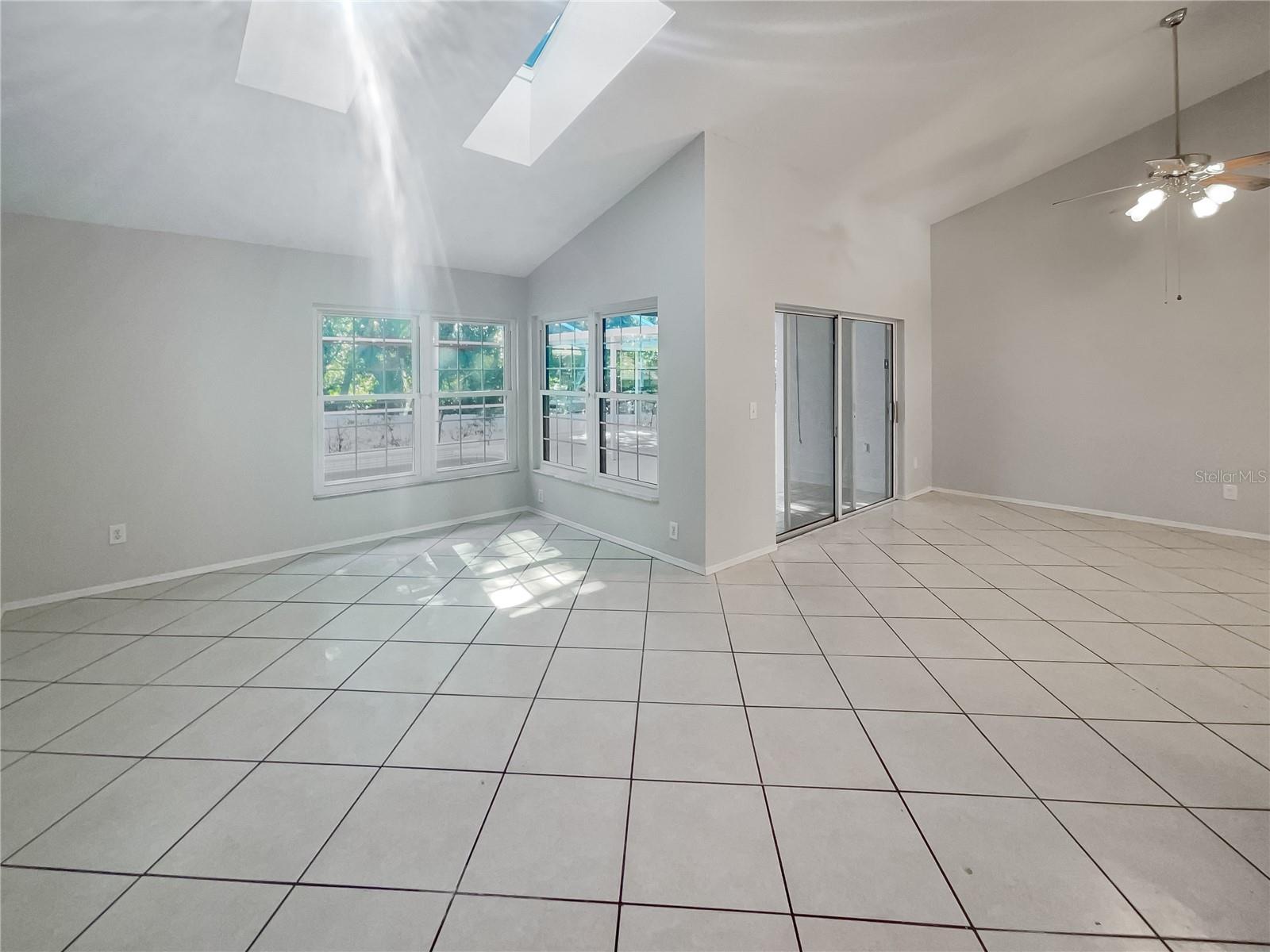 104 VISTA AVE, EUSTIS, FL, 32726