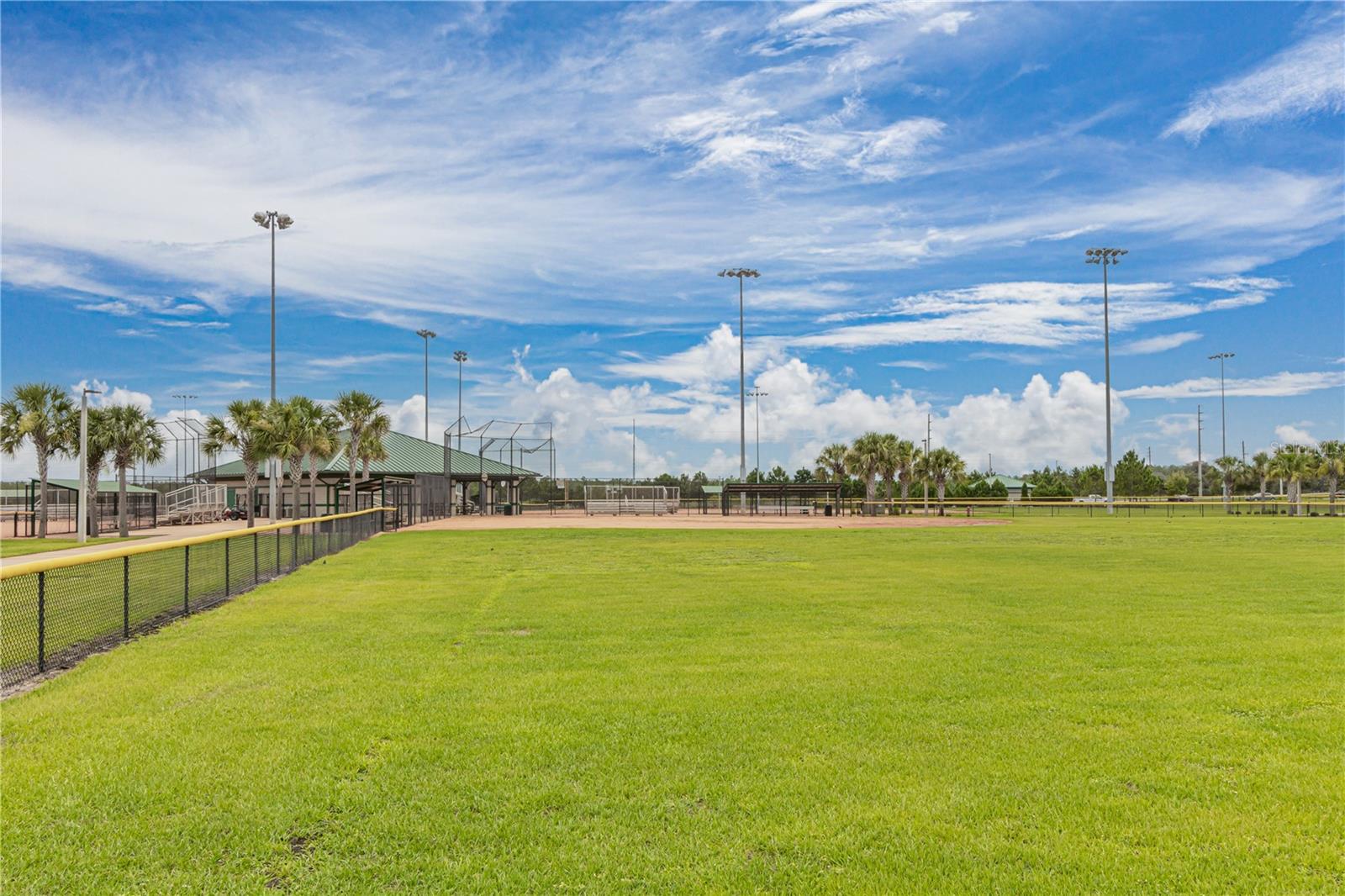 825 DESMOINES PL, KISSIMMEE, FL, 34759