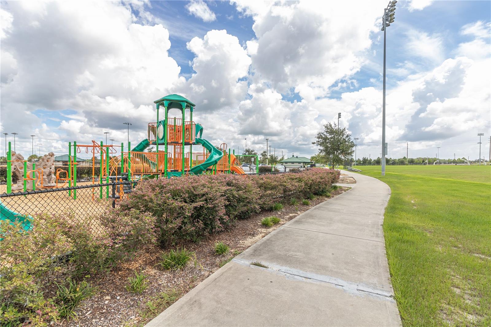 825 DESMOINES PL, KISSIMMEE, FL, 34759