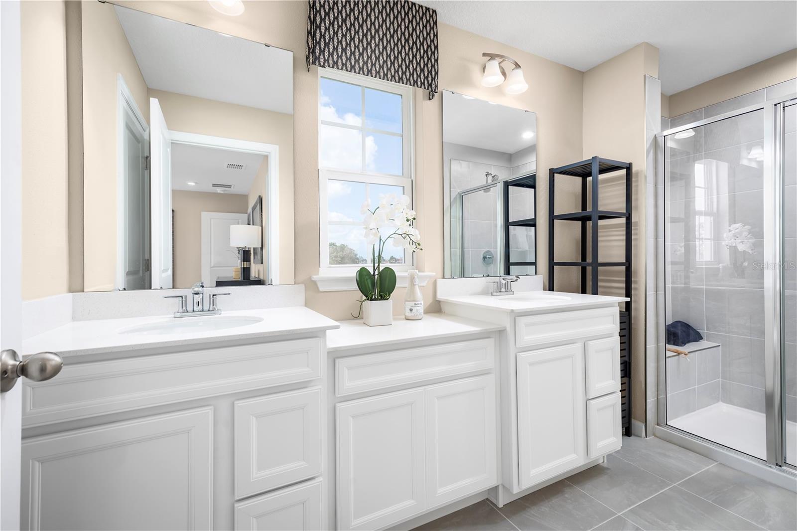 12459 AMBER CREEK CIR, LAKEWOOD RANCH, FL, 34211