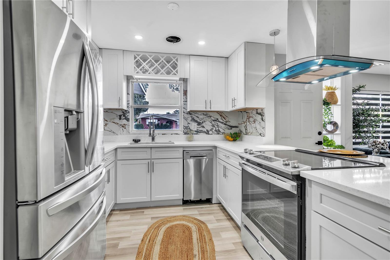 1384 S HILLCREST AVE, CLEARWATER, FL, 33756