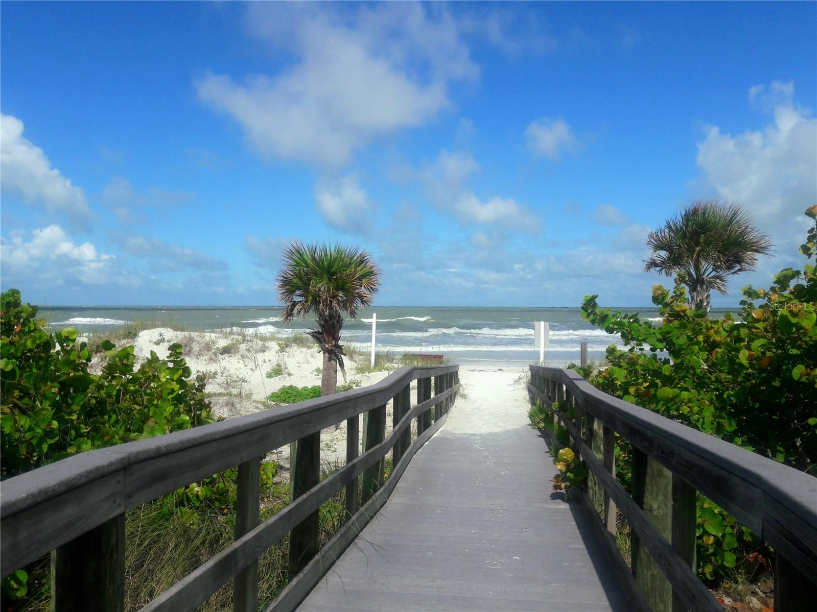 1384 S HILLCREST AVE, CLEARWATER, FL, 33756