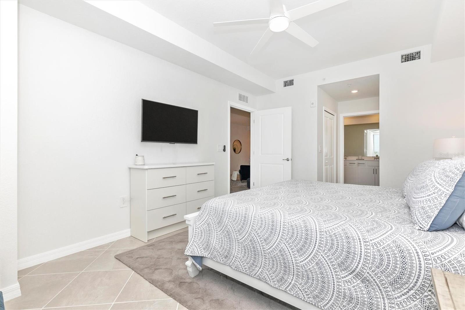 17535 OPAL SAND DR #102, VENICE, FL, 34293