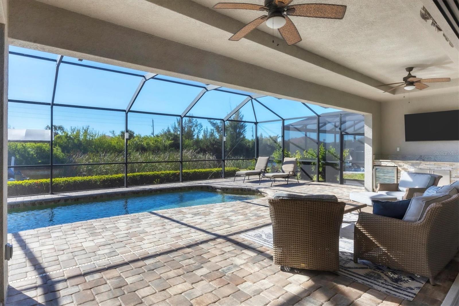 15336 LAKELAND CIR, PORT CHARLOTTE, FL, 33981