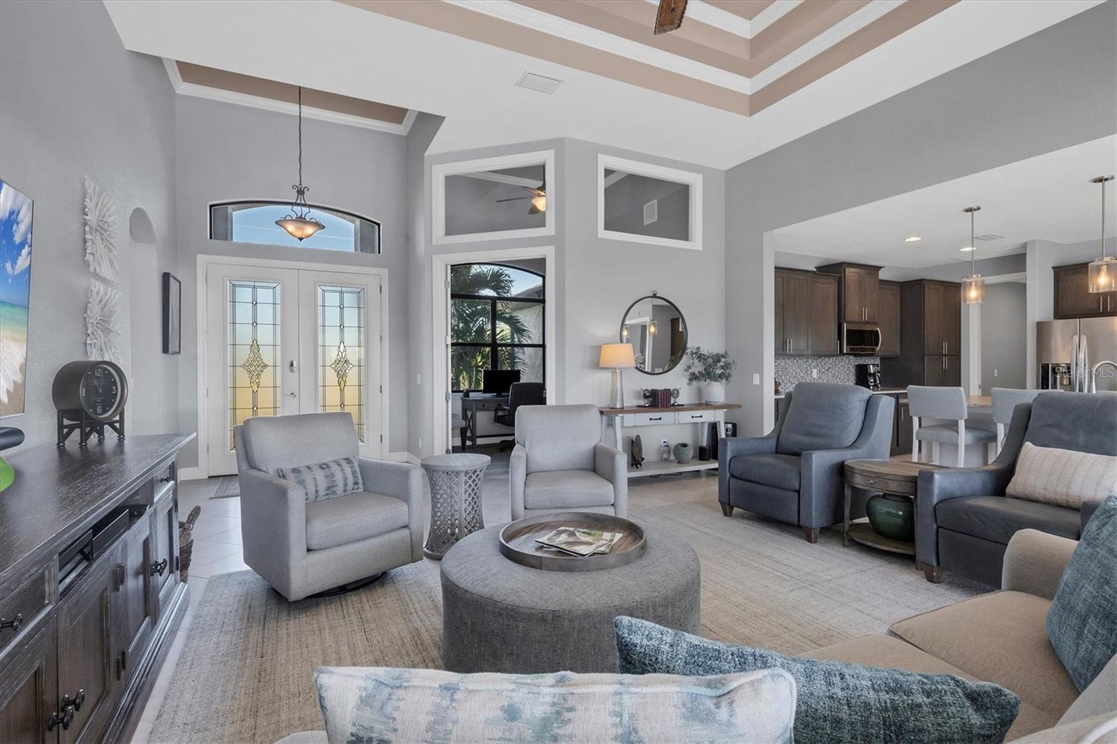 15336 LAKELAND CIR, PORT CHARLOTTE, FL, 33981