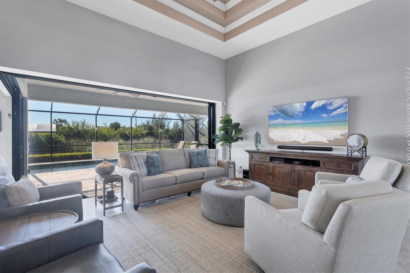 15336 LAKELAND CIR, PORT CHARLOTTE, FL, 33981