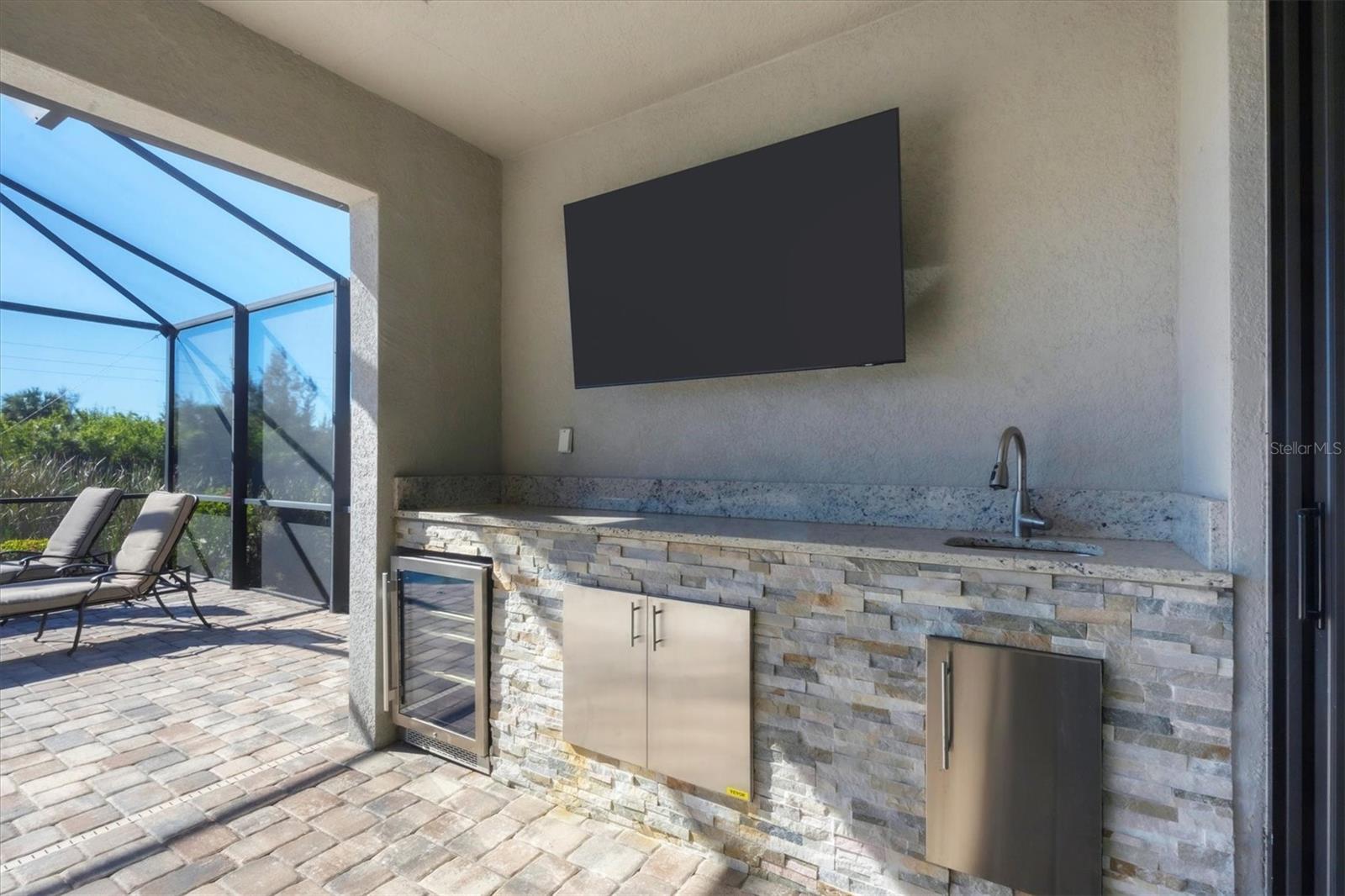 15336 LAKELAND CIR, PORT CHARLOTTE, FL, 33981